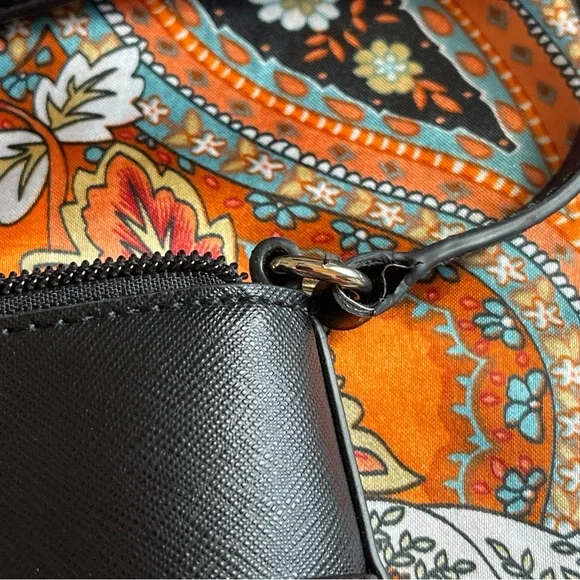 DKNY Black crossbody bag with adjustable strap 100%PVC - Picture 5 of 16